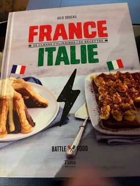 France vs Italie Recipe Book - Red & Green Cover -